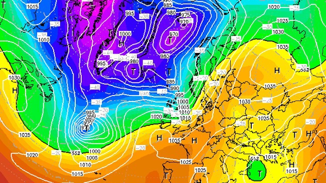 Piątek, mimo wysokiego ciśnienia, wciąż będzie niżowy