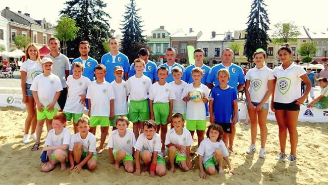 Turniej beach soccera na krośnieńskim rynku