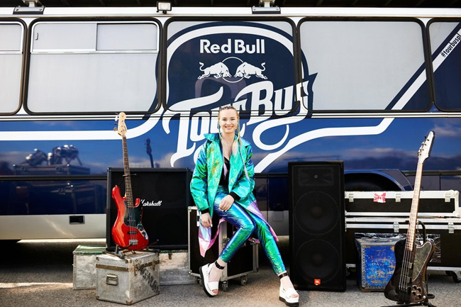 Natalia Nykiel i Red Bull Tour Bus