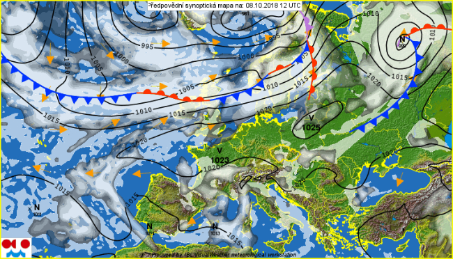 Po przejściu frontu chłodnego w poniedziałek rozbuduje się wyż. Złota jesień powróci jednak we wtorek.