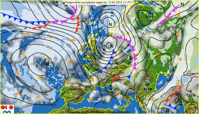 W środku tygodnia pozostaniemy w zasięgu rozległego niżu. Okresami przelotnie popada i porywiście powieje.