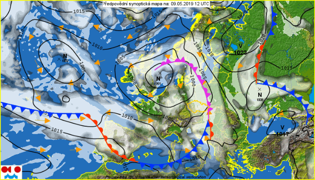 Środa słoneczna, ale przed 06:00 rano lokalne przymrozki. W czwartek więcej chmur, po południu opady deszczu.