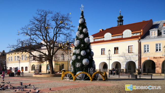 Poniedziałek będzie spokojny i ciepły. We wtorek wietrznie, a wieczorem także deszczowo.