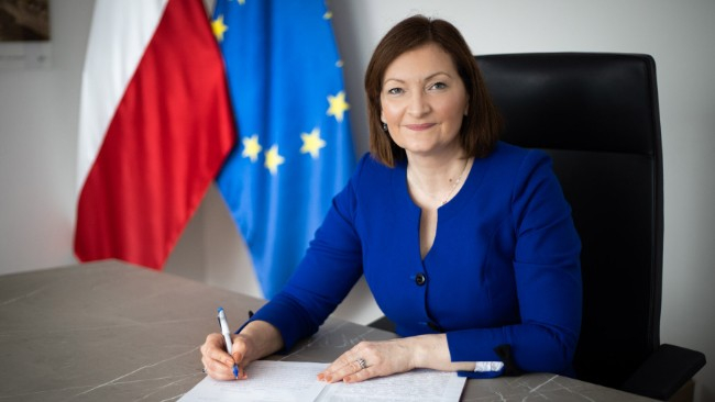 Wojewoda Ewa Leniart apeluje do wójtów, burmistrzów i prezydentów miast.