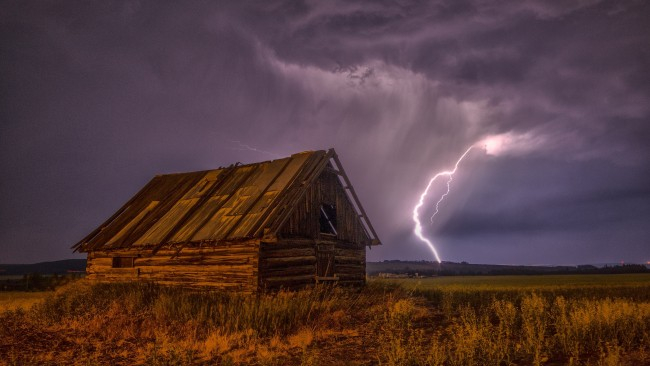Środa gorąca, w czwartek temperatura bliższa komfortowi termicznemu. Możliwe burze.