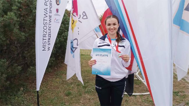 Jagoda Szajna wicemistrzynią Polski w strzelectwie.