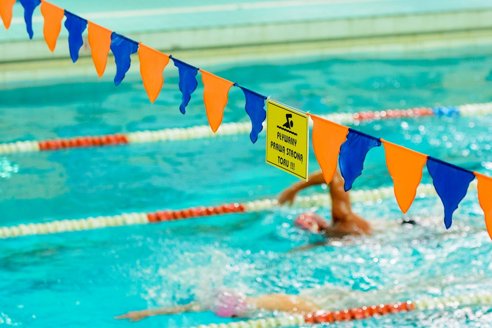 2. Nocny Charytatywny Maraton Pływacki. Fot. Karol Słomka