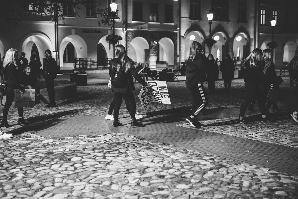 Protest kobiet w Krośnie w sprawie wyroku TK
