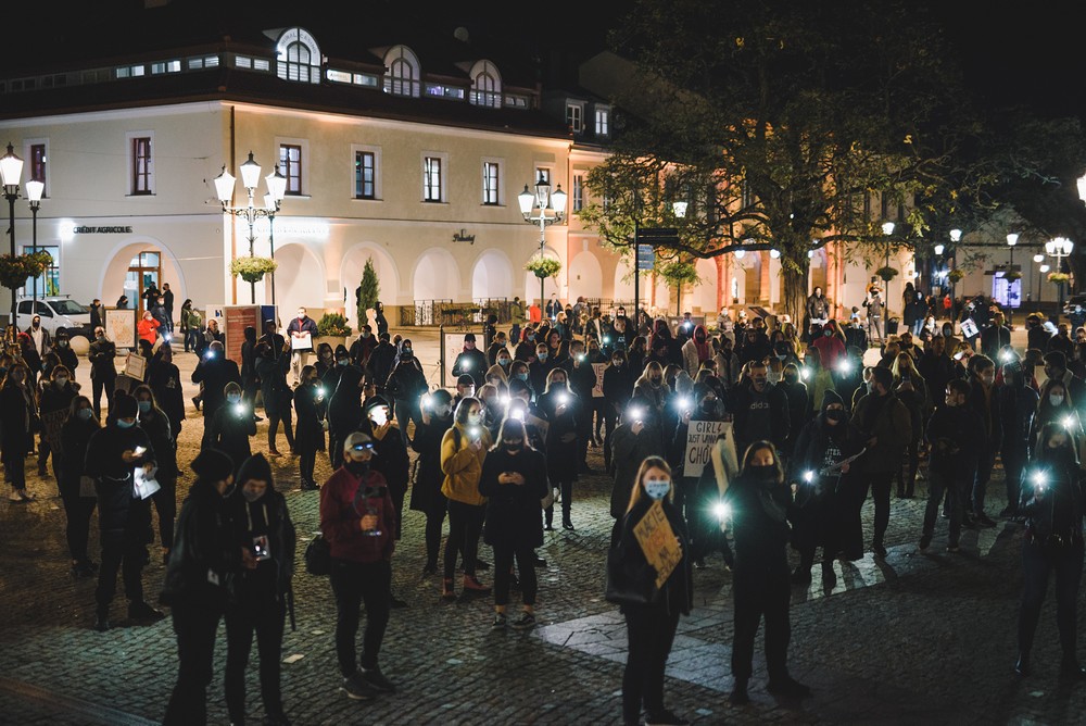Protest kobiet w Krośnie w sprawie wyroku TK