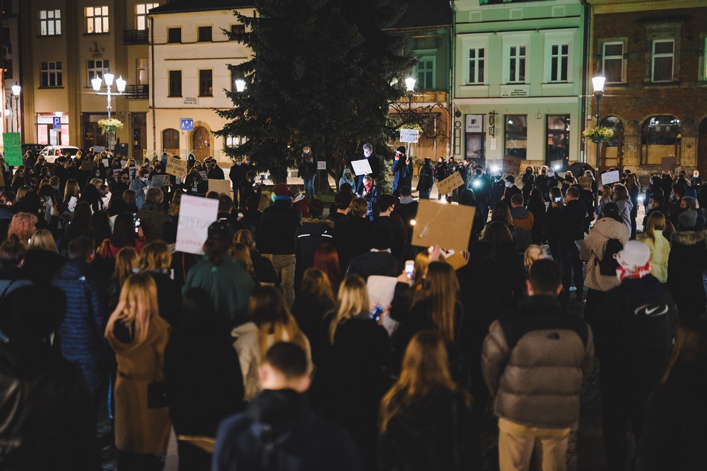 Protest kobiet w Krośnie w sprawie wyroku TK