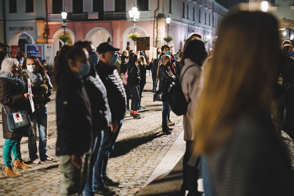 Protest kobiet w Krośnie w sprawie wyroku TK