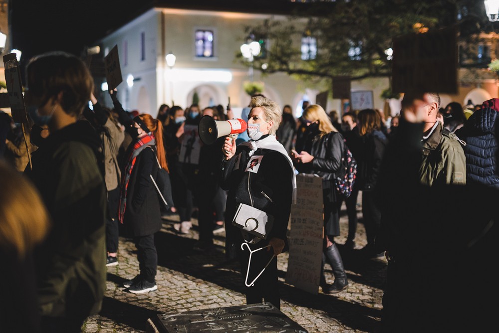 Protest kobiet w Krośnie w sprawie wyroku TK