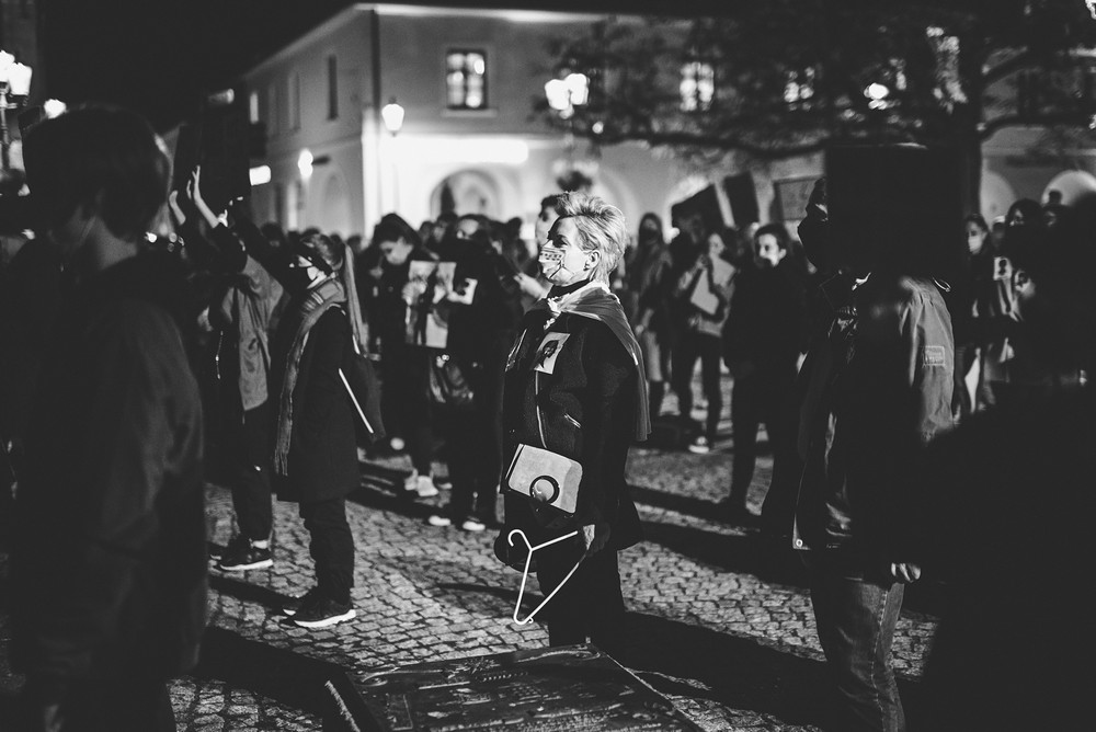 Protest kobiet w Krośnie w sprawie wyroku TK