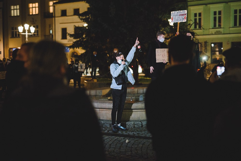 Protest kobiet w Krośnie w sprawie wyroku TK