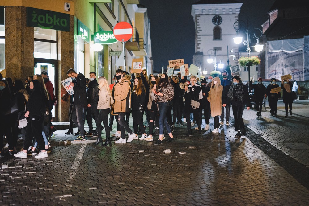 Protest kobiet w Krośnie w sprawie wyroku TK