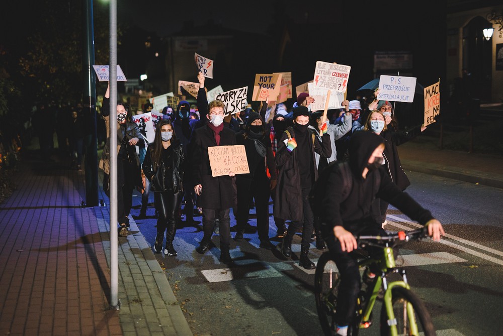 Protest kobiet w Krośnie w sprawie wyroku TK