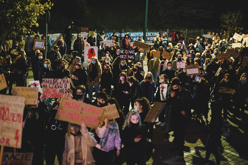 Protest kobiet w Krośnie w sprawie wyroku TK