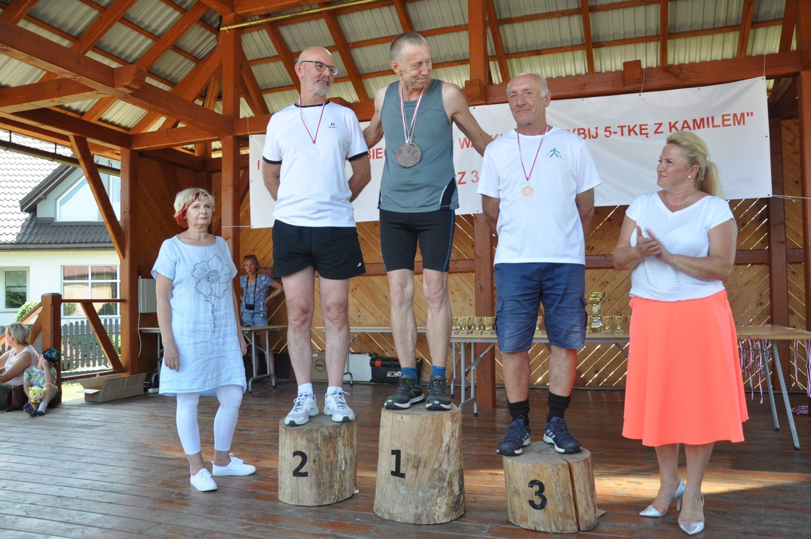 I Charytatywny Bieg oraz marsz Nordic Walking "Przybij Piątkę z Kamilem"