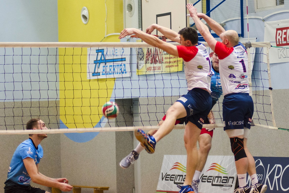 AZS PWSZ Karpaty KHS Krosno - Błękitni Ropczyce. Fot. Tomek Jerzak