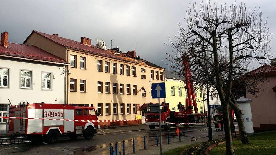 Zerwane dachy po poniedziałkowej burzy