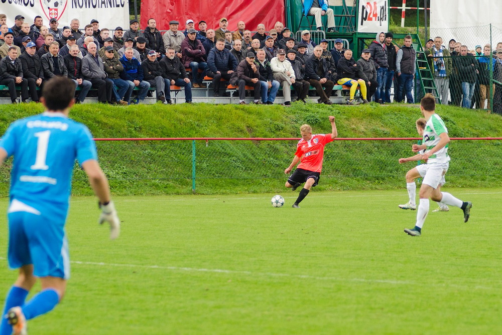 COSMOS NOWOTANIEC - KARPATY KROSNO