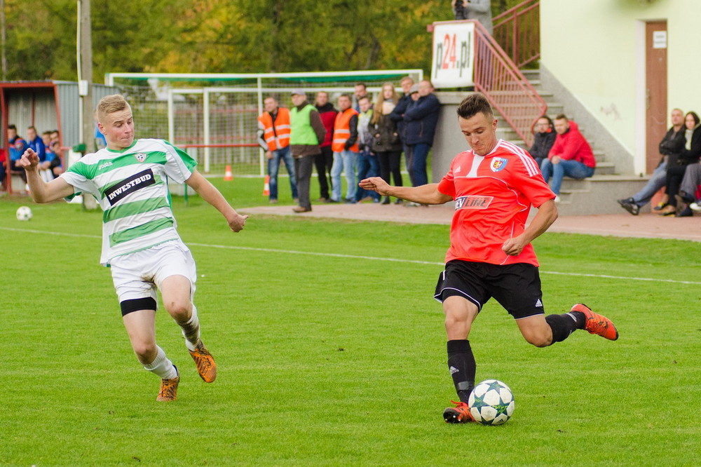COSMOS NOWOTANIEC - KARPATY KROSNO