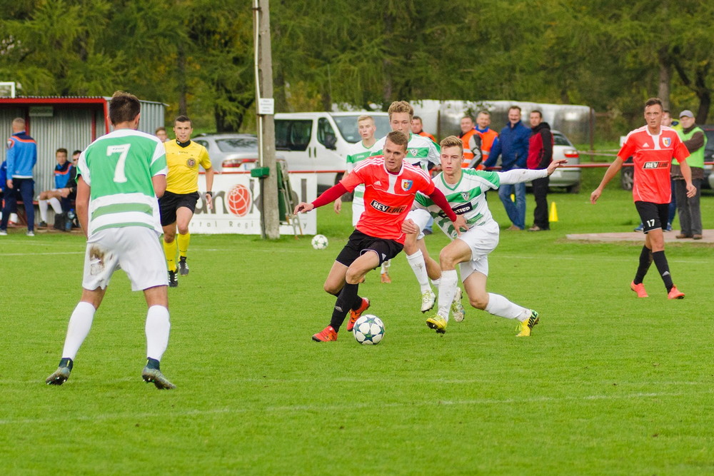 COSMOS NOWOTANIEC - KARPATY KROSNO