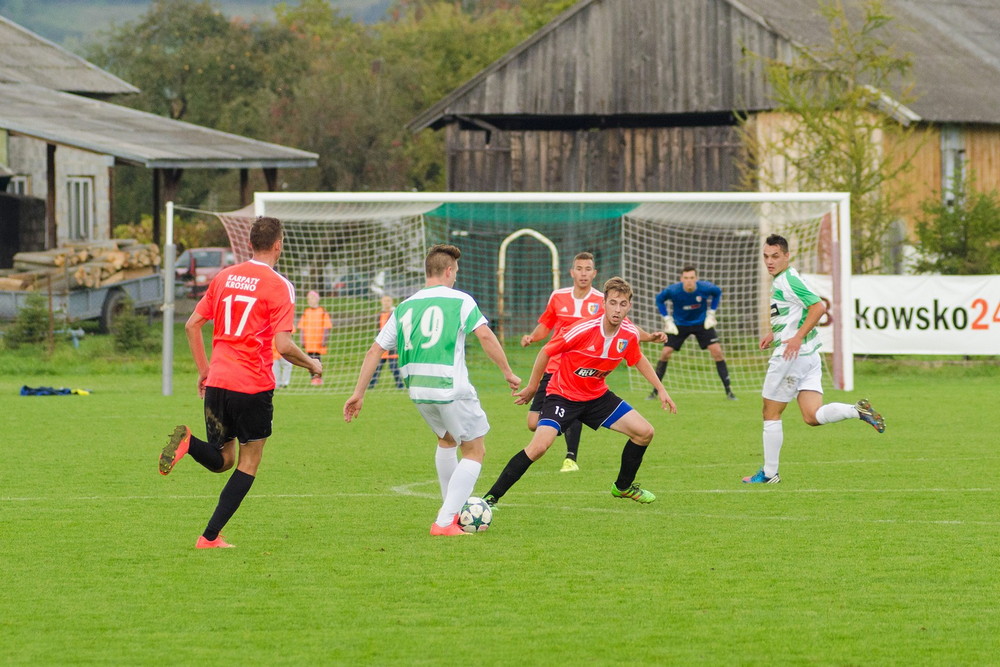 COSMOS NOWOTANIEC - KARPATY KROSNO