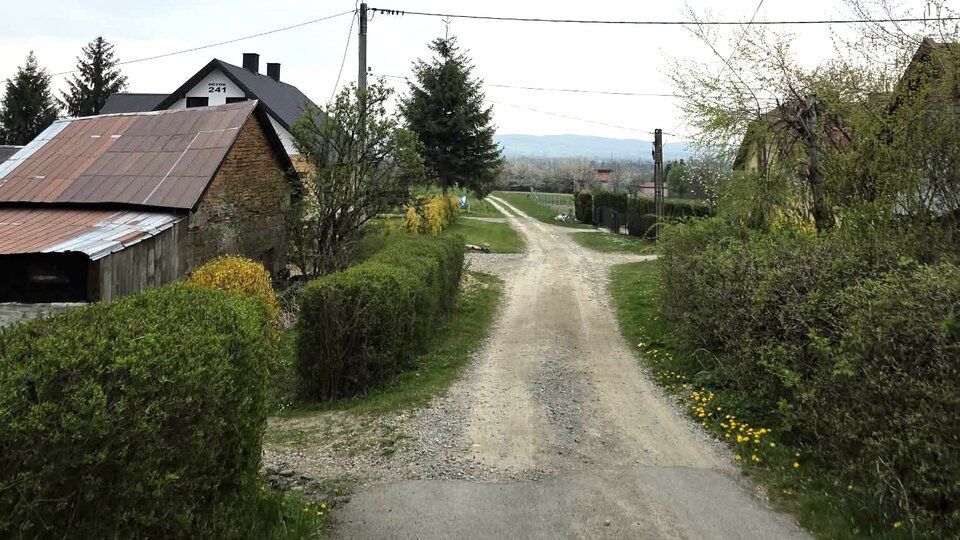 Nowy asfalt w Potoku: Modernizacja drogi wewnętrznej.