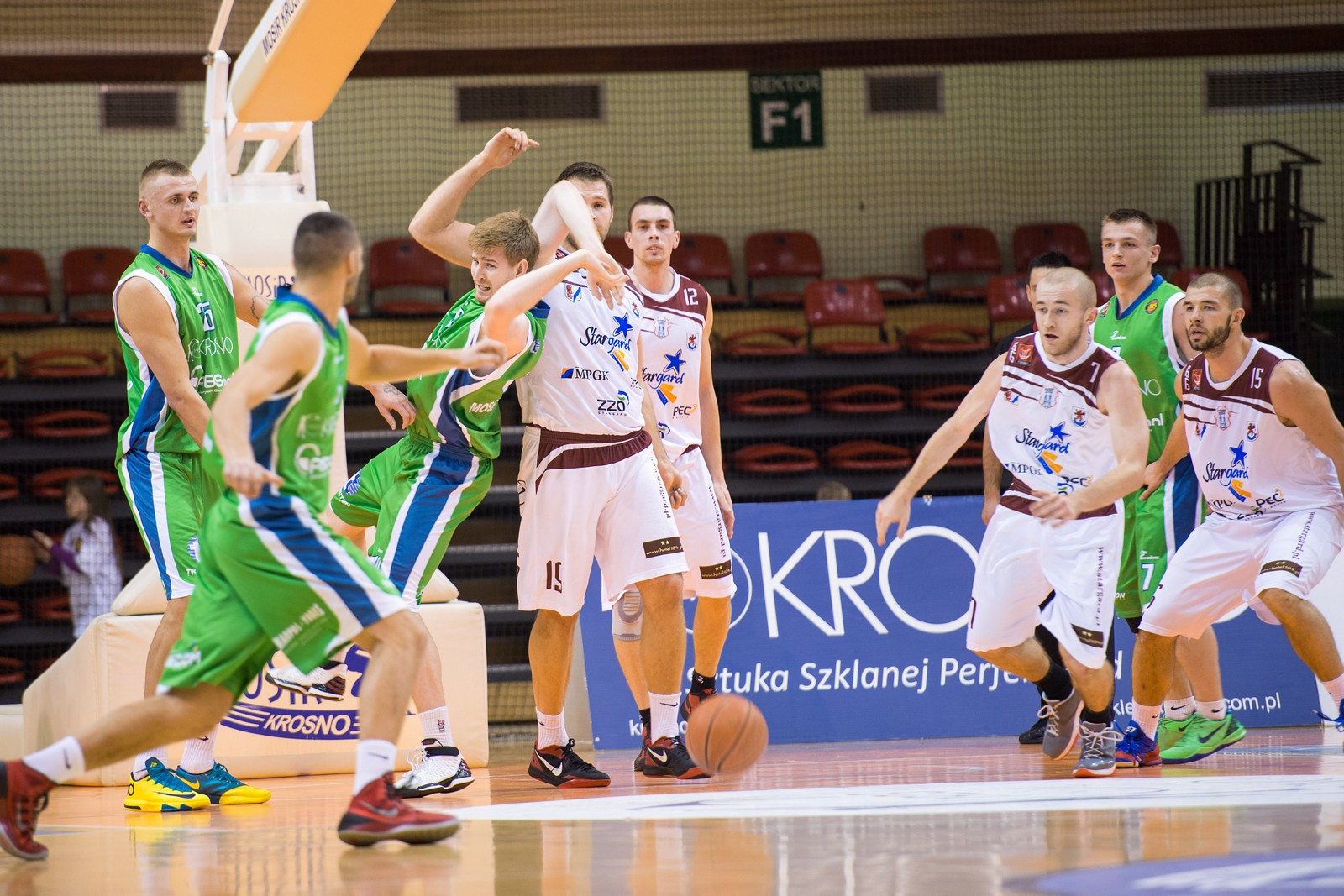 MOSiR PBS Bank KHS Krosno - KS Spójnia Stargard Szczeciński Fot. Łukasz Jaracz