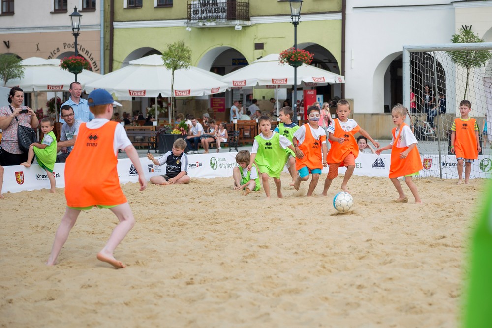 Plaża na krośnieńskim rynku 2014 fot. Łukasz Jaracz