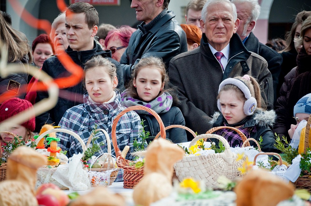 Wielkanocny stół na Rynku Fot. Łukasz Jaracz