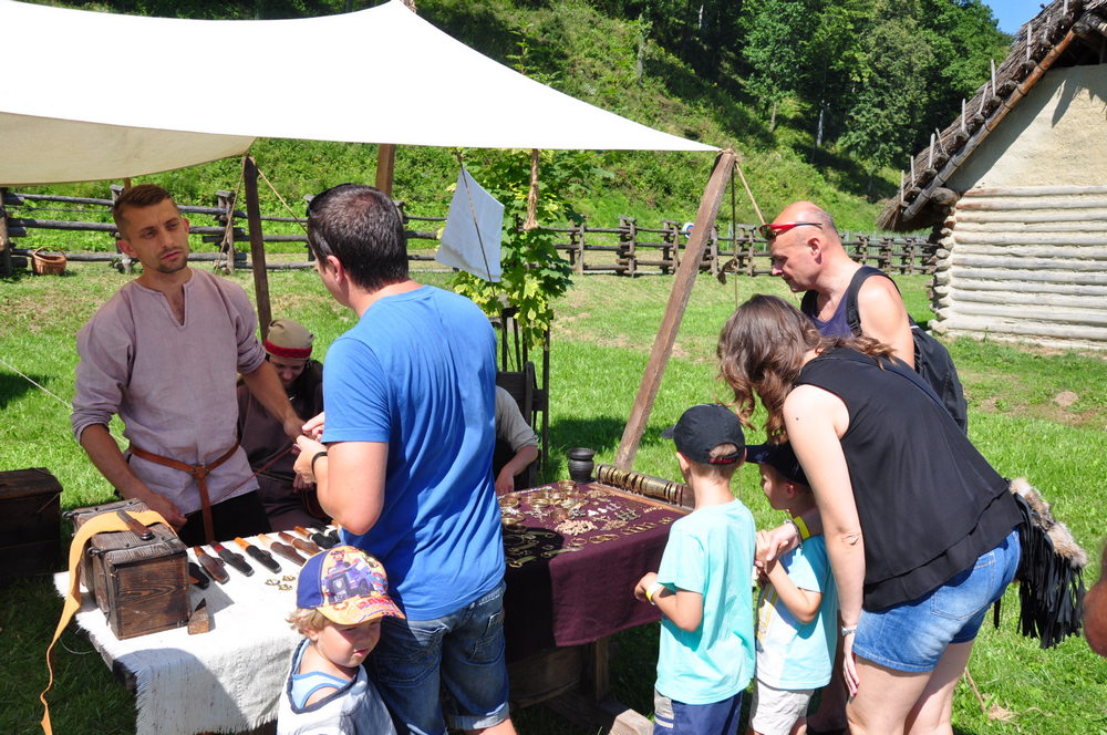 "Dwa oblicza" w Karpackiej Troi. Fot. Piotr Dymiński