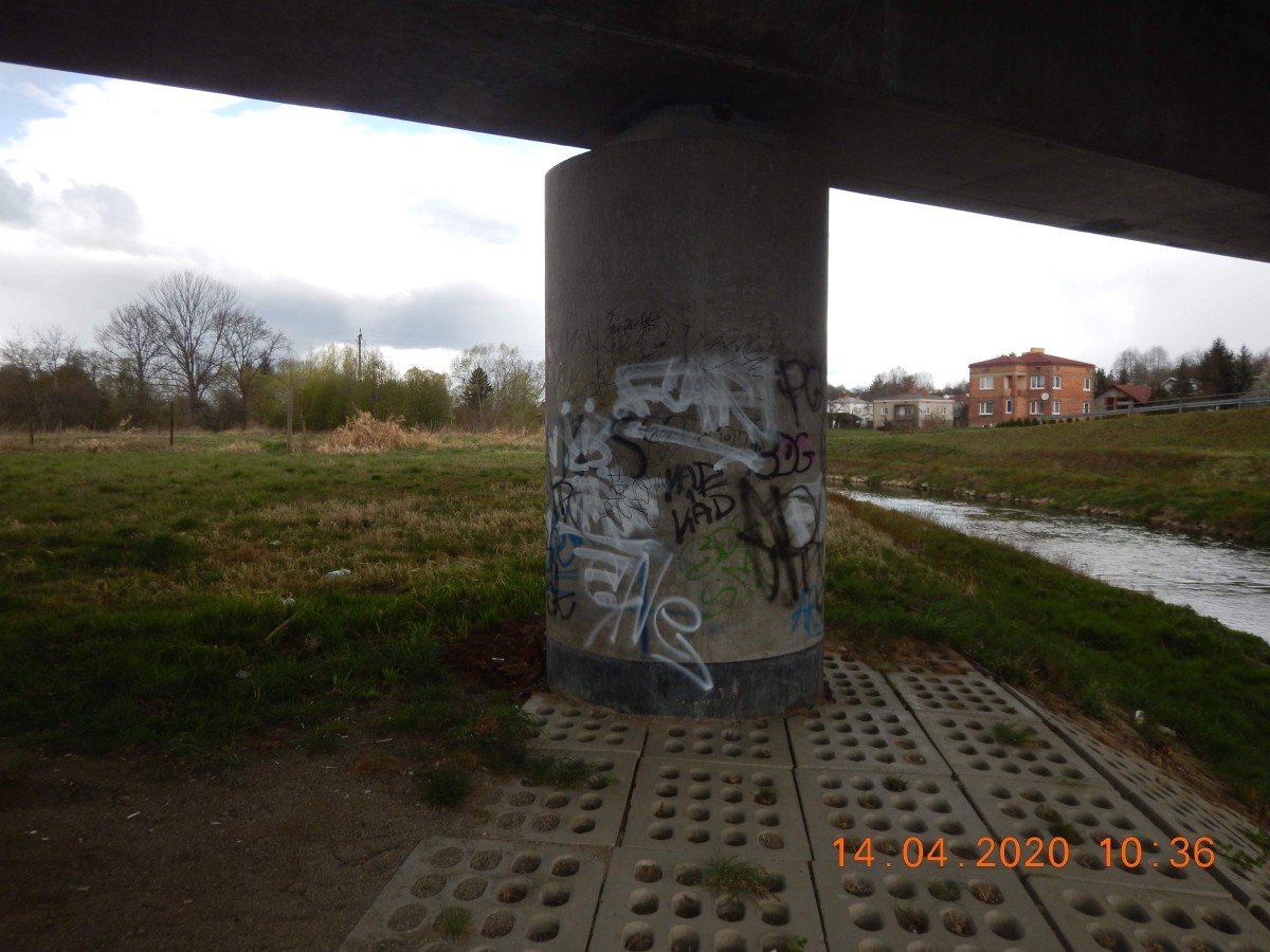 Pseudografficiarze zdewastowali kilka obiektów w Krośnie