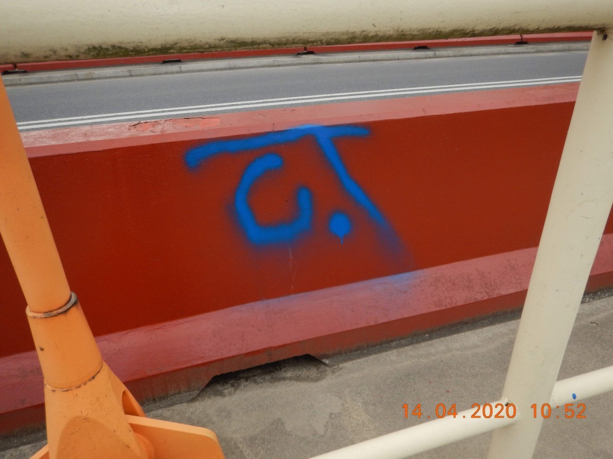 Pseudografficiarze zdewastowali kilka obiektów w Krośnie