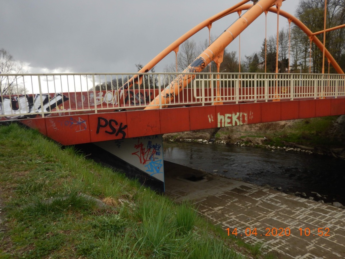 Pseudografficiarze zdewastowali kilka obiektów w Krośnie