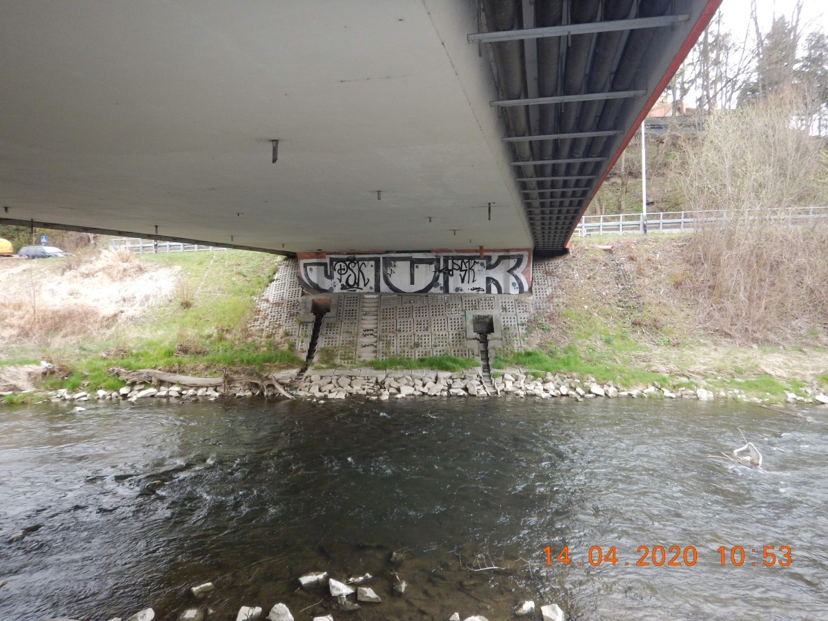 Pseudografficiarze zdewastowali kilka obiektów w Krośnie