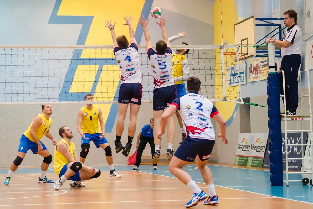 KROSNO GLASS KARPATY PWSZ - ASPS AVIA ŚWIDNIK