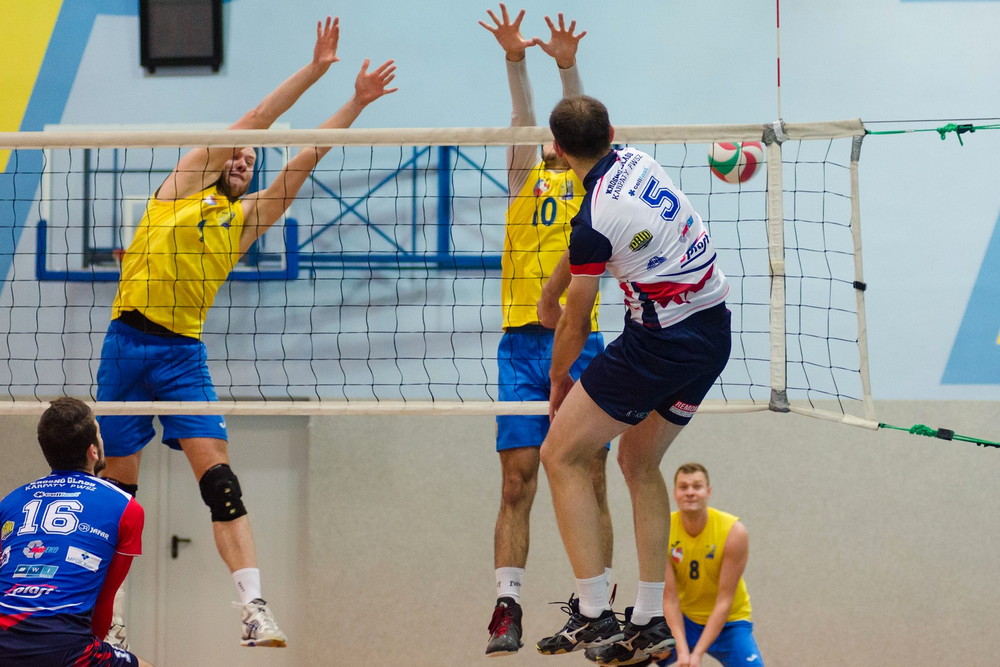 KROSNO GLASS KARPATY PWSZ - ASPS AVIA ŚWIDNIK