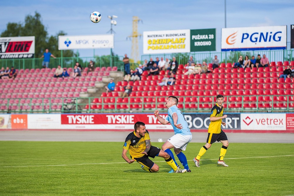 Karpaty Krosno - MKS Trzebinia. Fot. Karol Słomka