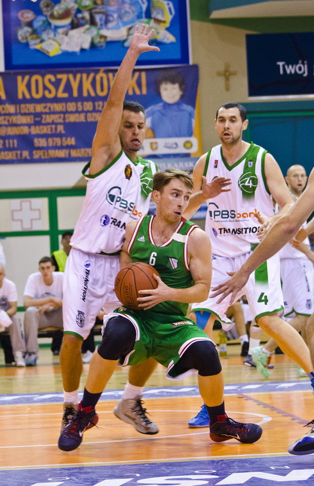 KOSZYKÓWKA: Miasto Szkła Krosno 62:52 Legia Warszawa. Fot. Karol Słomka