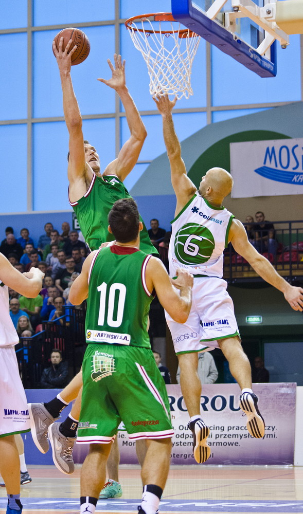 KOSZYKÓWKA: Miasto Szkła Krosno 62:52 Legia Warszawa. Fot. Karol Słomka