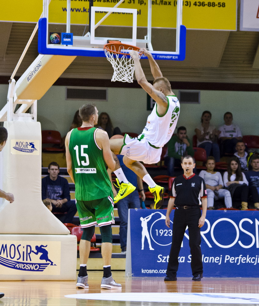 KOSZYKÓWKA: Miasto Szkła Krosno 62:52 Legia Warszawa. Fot. Karol Słomka