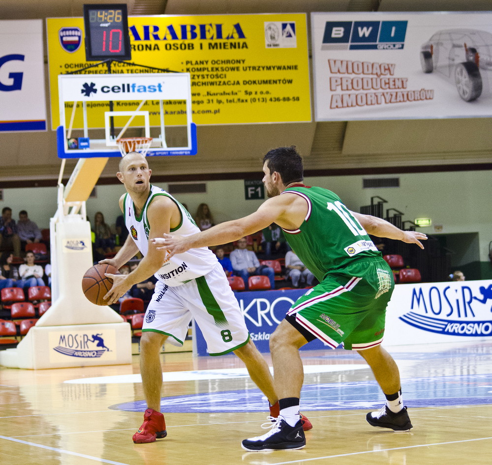KOSZYKÓWKA: Miasto Szkła Krosno 62:52 Legia Warszawa. Fot. Karol Słomka