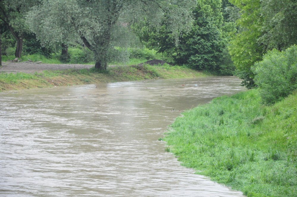 Pogotowie przeciwpowodziowe - Wisłok - Krosno. Fot. KrosnoCity.pl