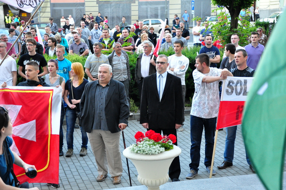 "Donald ty łotrze, w Rzeszowie nikt cię nie poprze!"