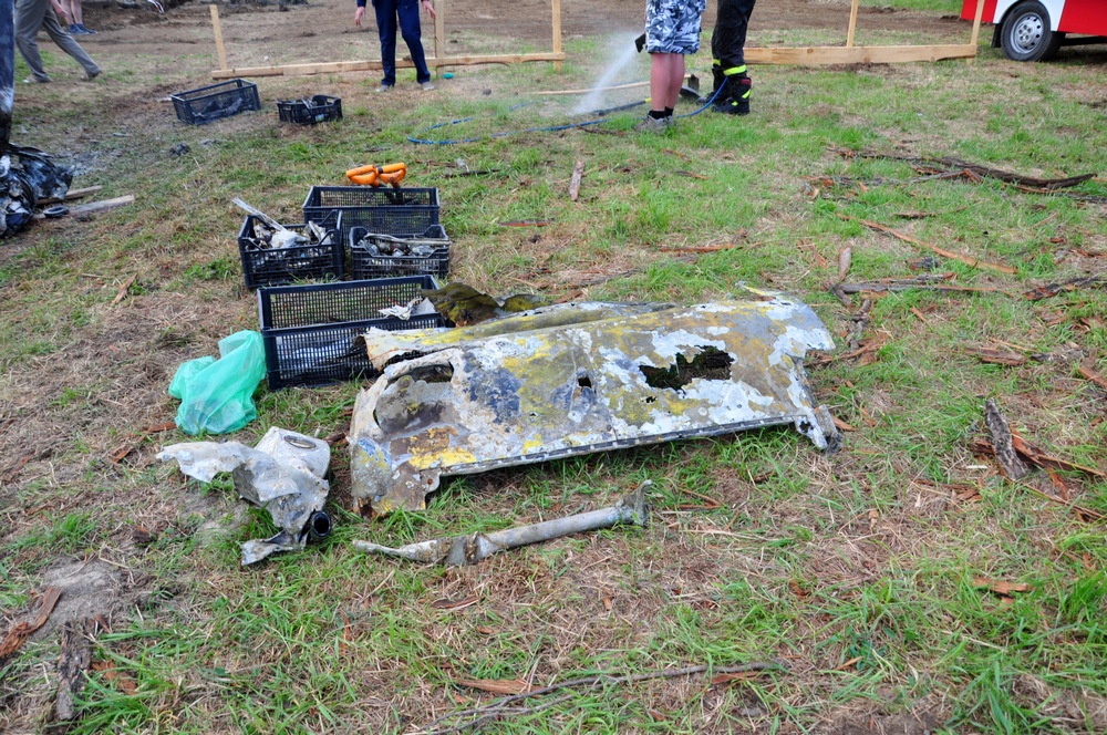 Prace archeologiczne: Messerschmitt Bf 109 E. Fot. KrosnoCity.pl