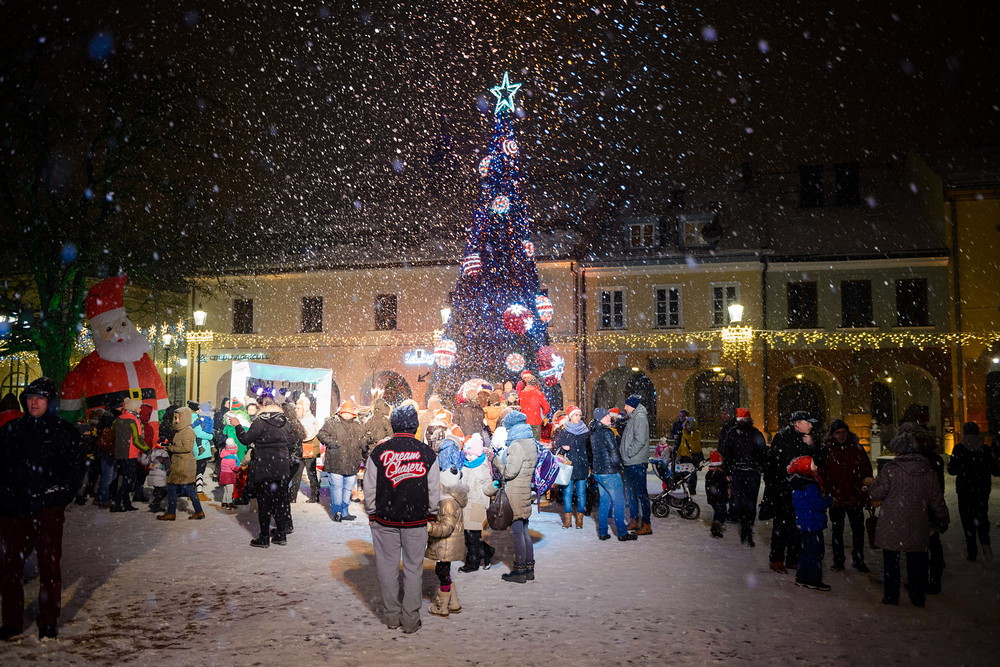 Święty Mikołaj odwiedził Rynek Krosna. Fot. Łukasz Jaracz