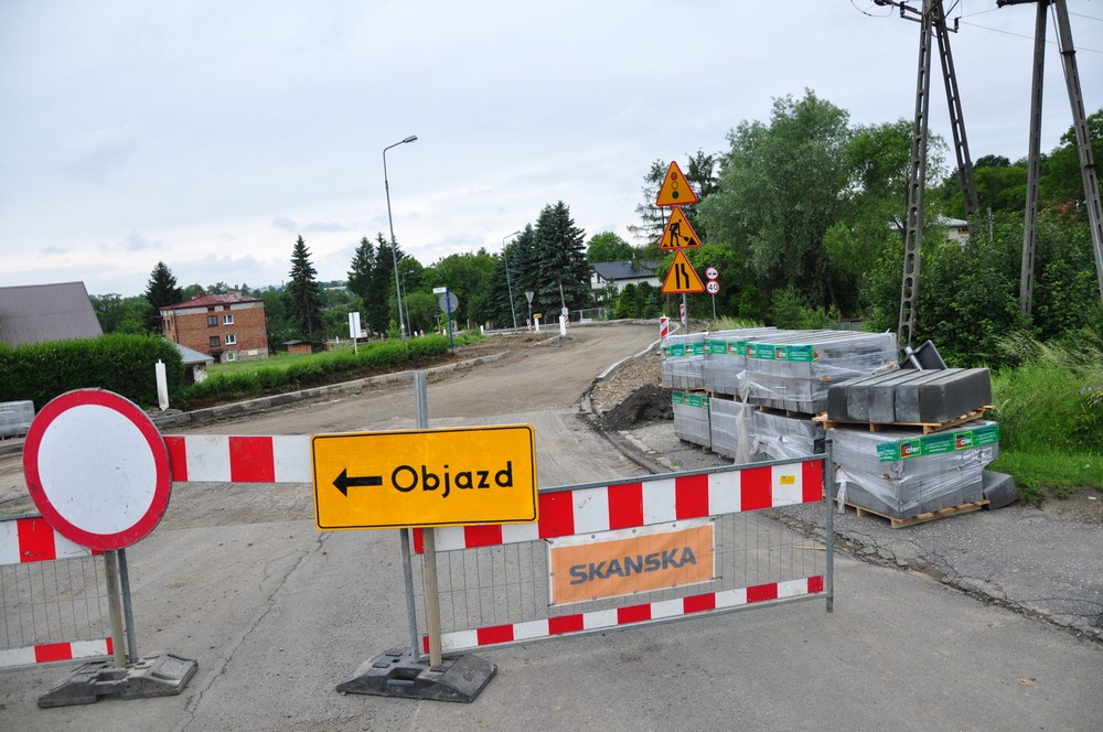 Zamknięta ul. Moniuszki. Mieszkańcy skarżą się na chaos
