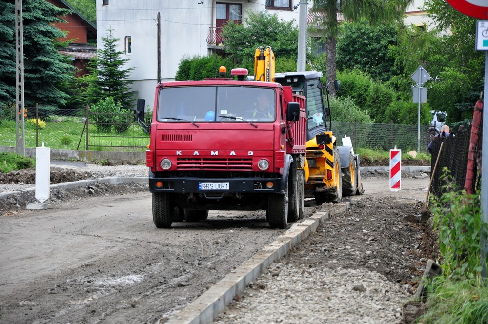Zamknięta ul. Moniuszki. Mieszkańcy skarżą się na chaos